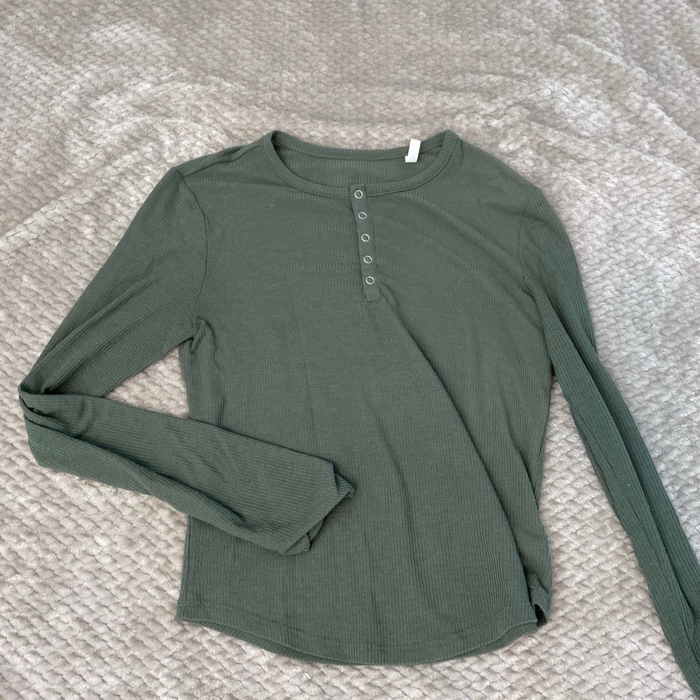 PACSUN Women’s ribbed Long sleeve Henley